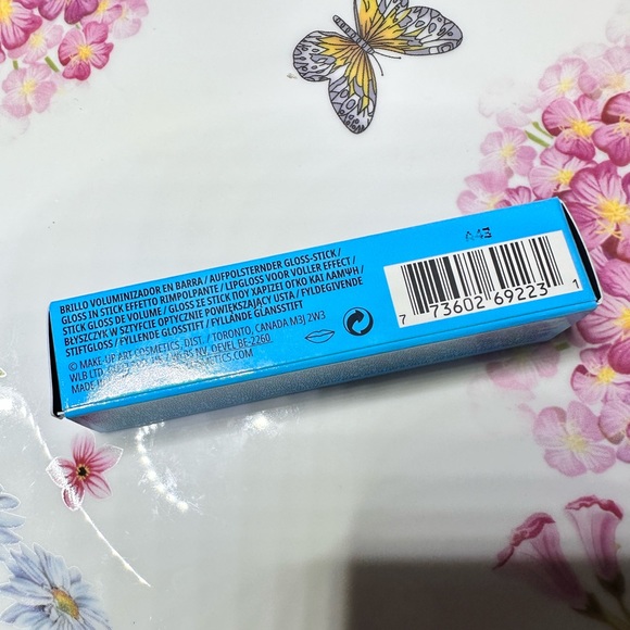 COPY - MAC Squirt Plumping Gloss Stick in Nova (New) - Picture 7 of 9